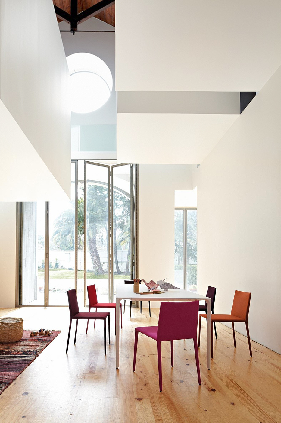 办公椅|现代真皮会议椅|办公火狐官方网站|火狐HUOHU（中国）火狐官方网站|Saari 餐椅/会议椅